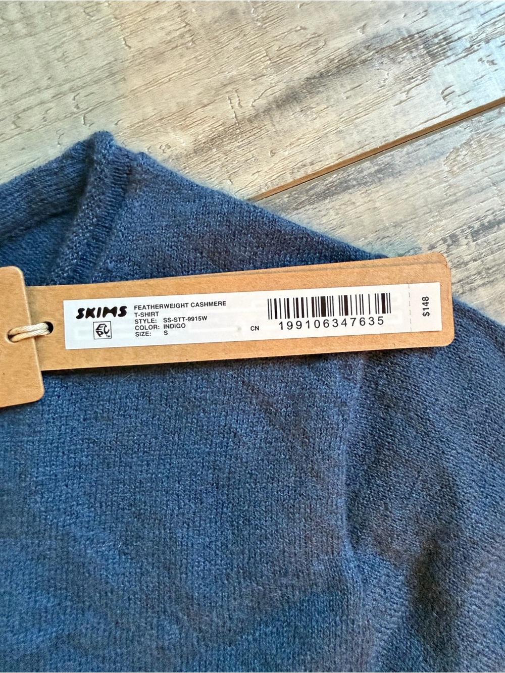 SKIMS Cashmere Navy Short Sleeve Tee - Picture 3 of 4